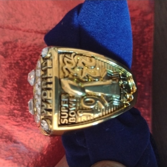 Dallas Cowboys Ring - Picture 2 of 5